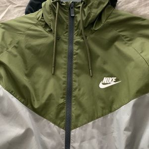 Nike Wind Breaker